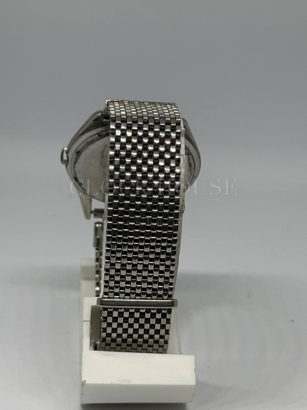 Cyma Navystar vintage Cyma watch, view 3