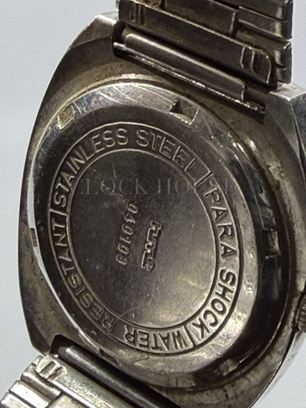 HMT Chetan vintage hand-wound watch, gold dial, view 6