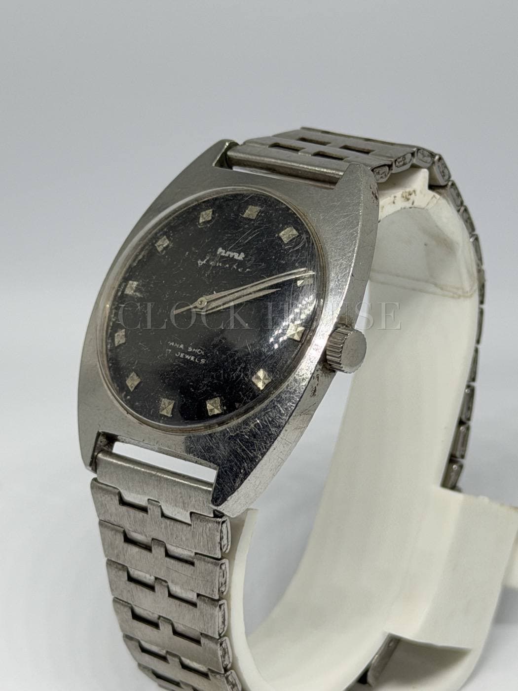 Vintage HMT hand-wound watch, black Para Shock dial, view 5