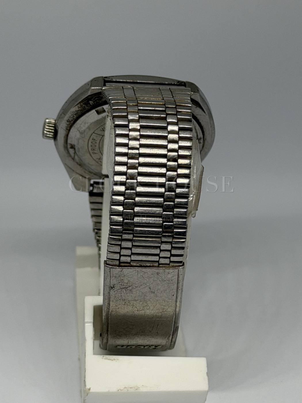 HMT Kohinoor case profile