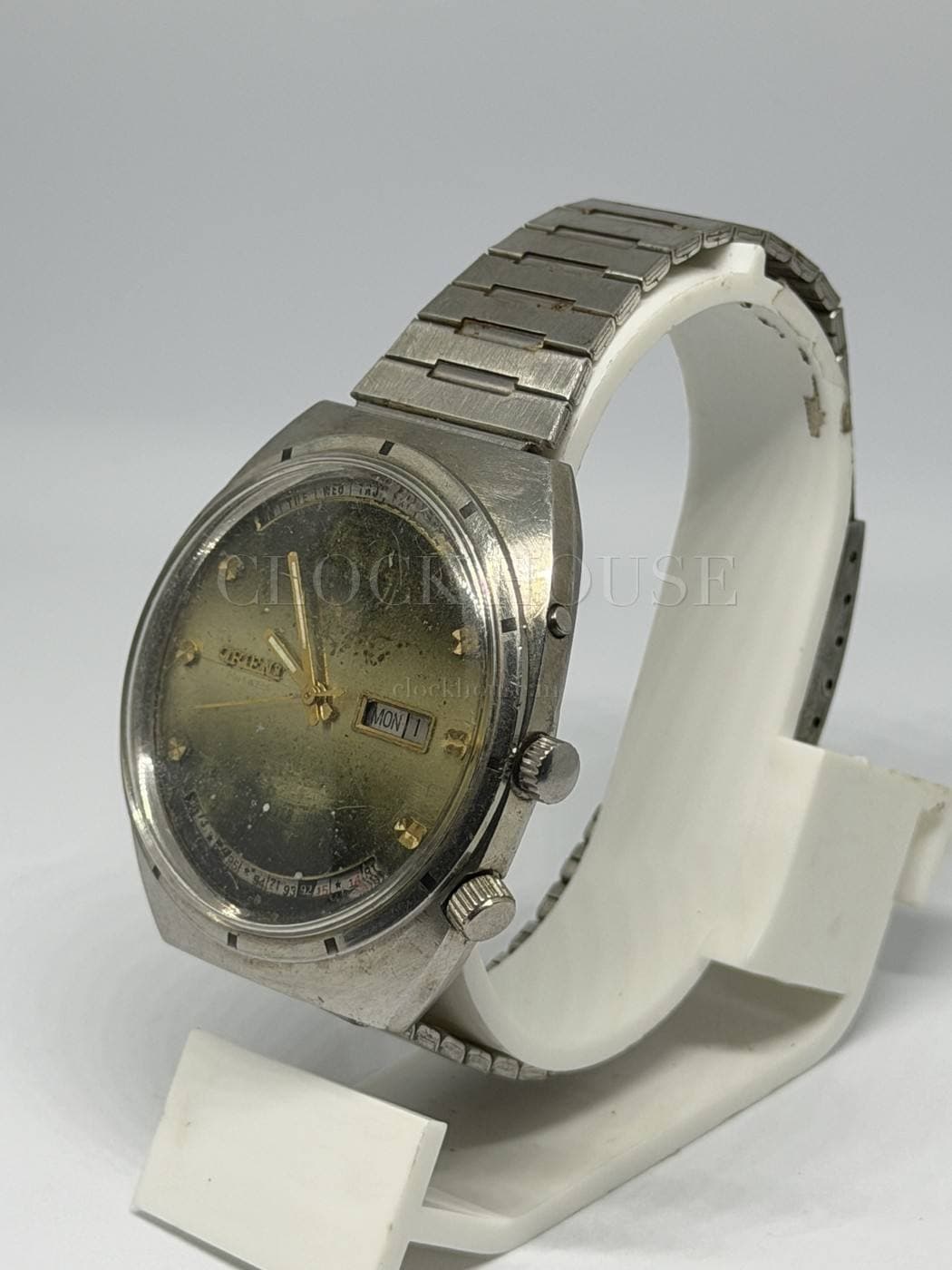 Orient Automatic (Gold Dial) vintage Orient automatic, view 5