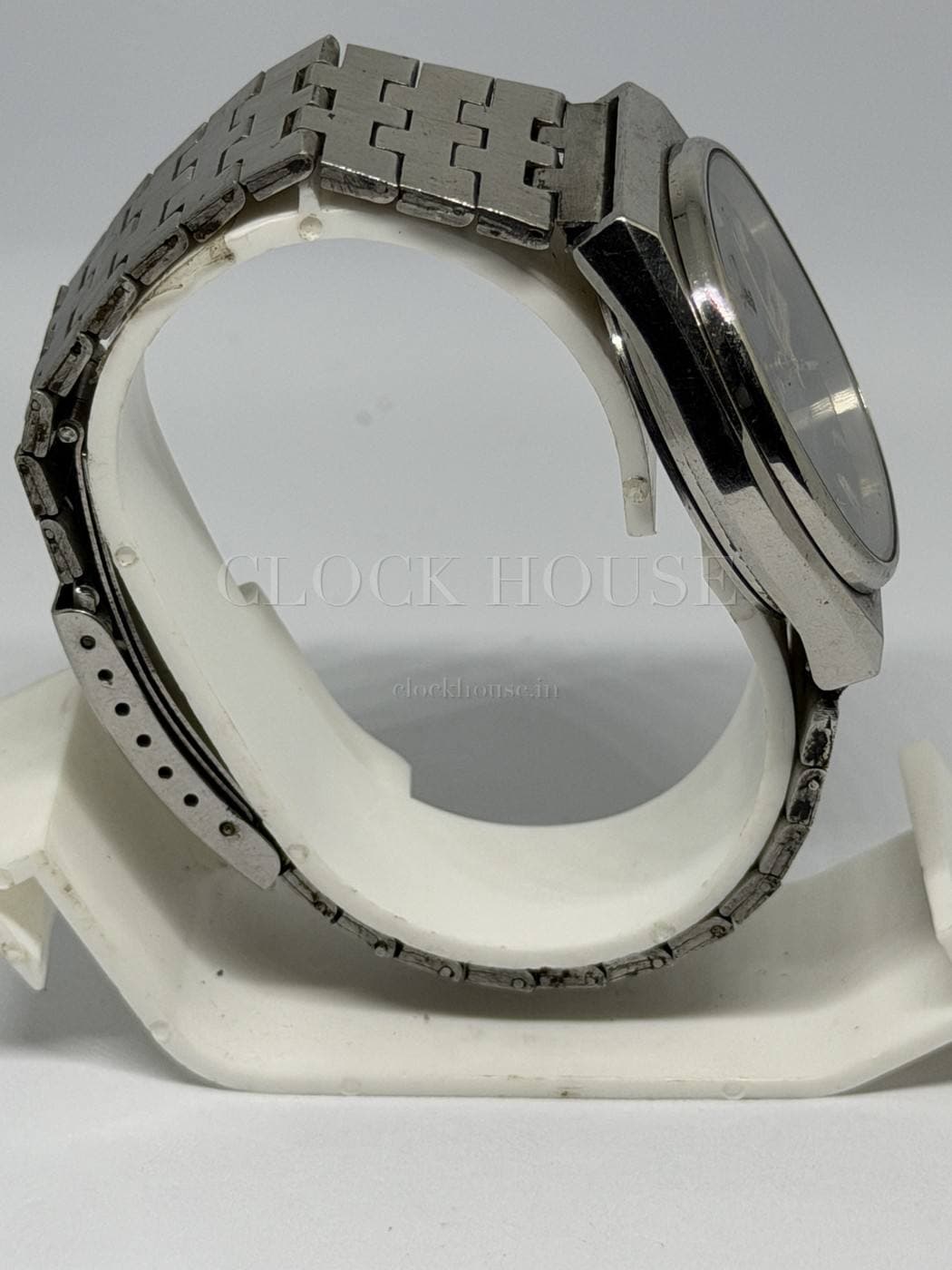 Rado Voyager (Black Dial) vintage Rado Swiss automatic, view 4