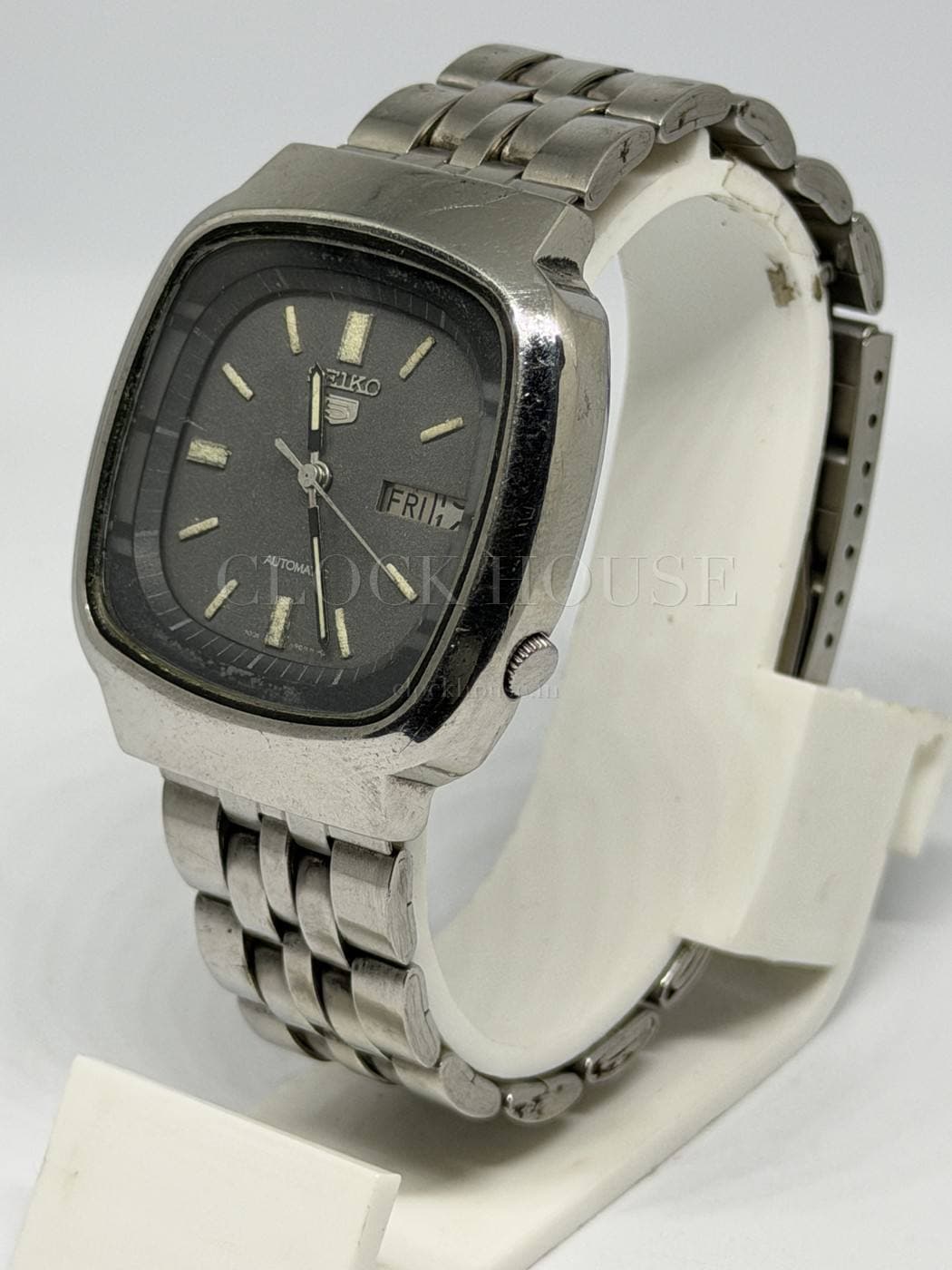 Seiko 5 Charcoal Day-Date vintage Seiko 5 automatic, view 5