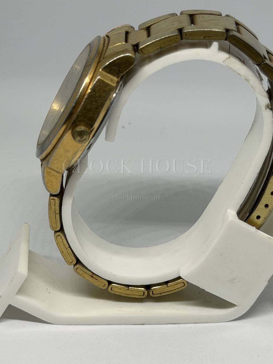 Seiko 5 Gold (Steel Bracelet) vintage Seiko 5 automatic, view 2