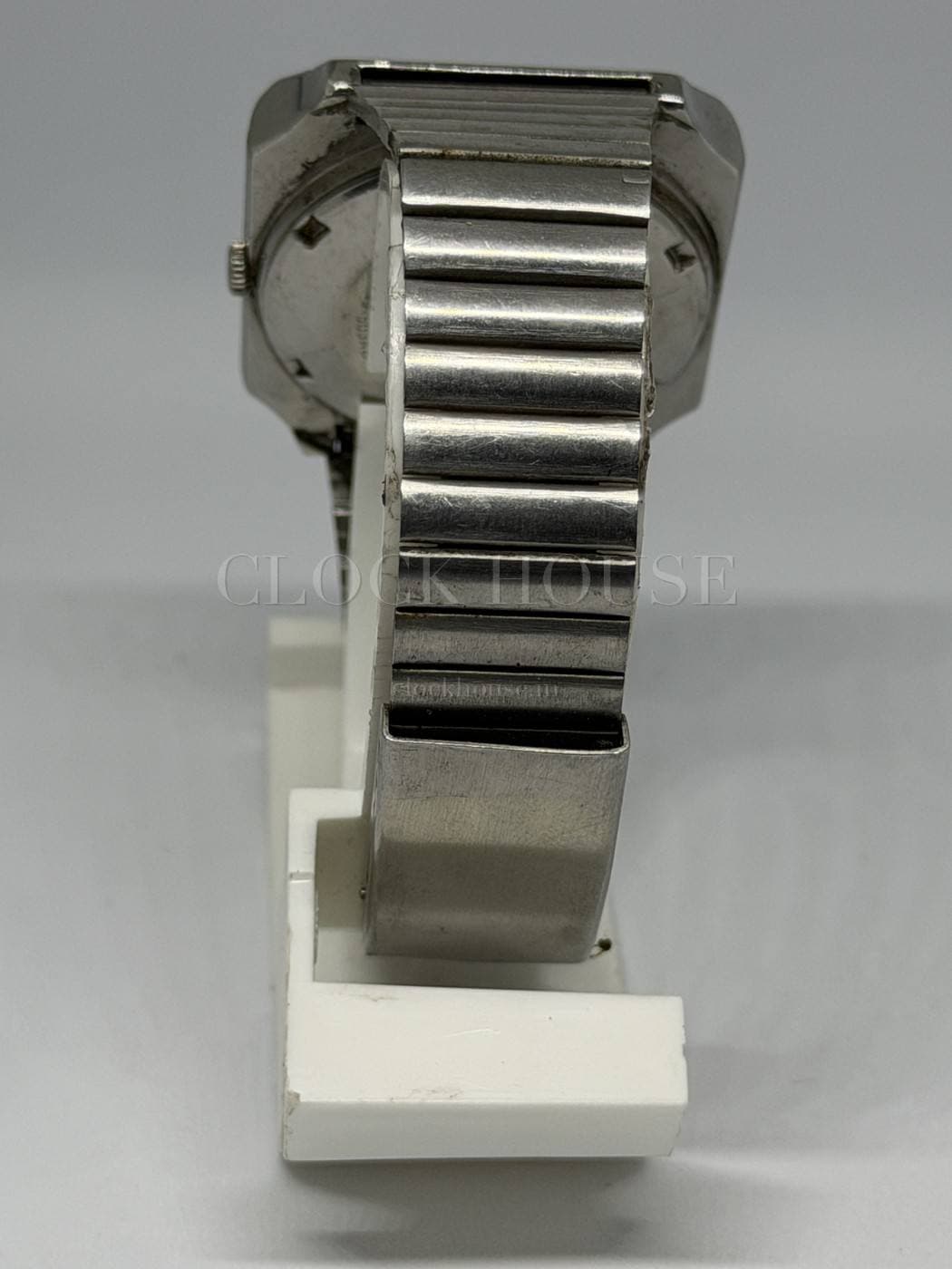 Seiko 5 Gold (TV Dial) vintage Seiko 5 automatic, view 3