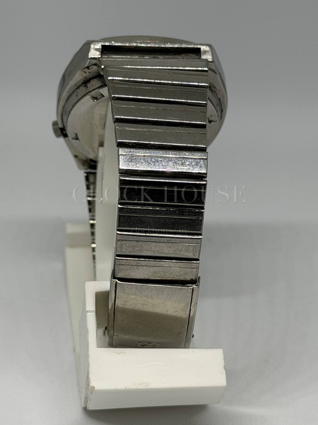 Seiko 5 Silver (TV Dial) vintage Seiko 5 automatic, view 3