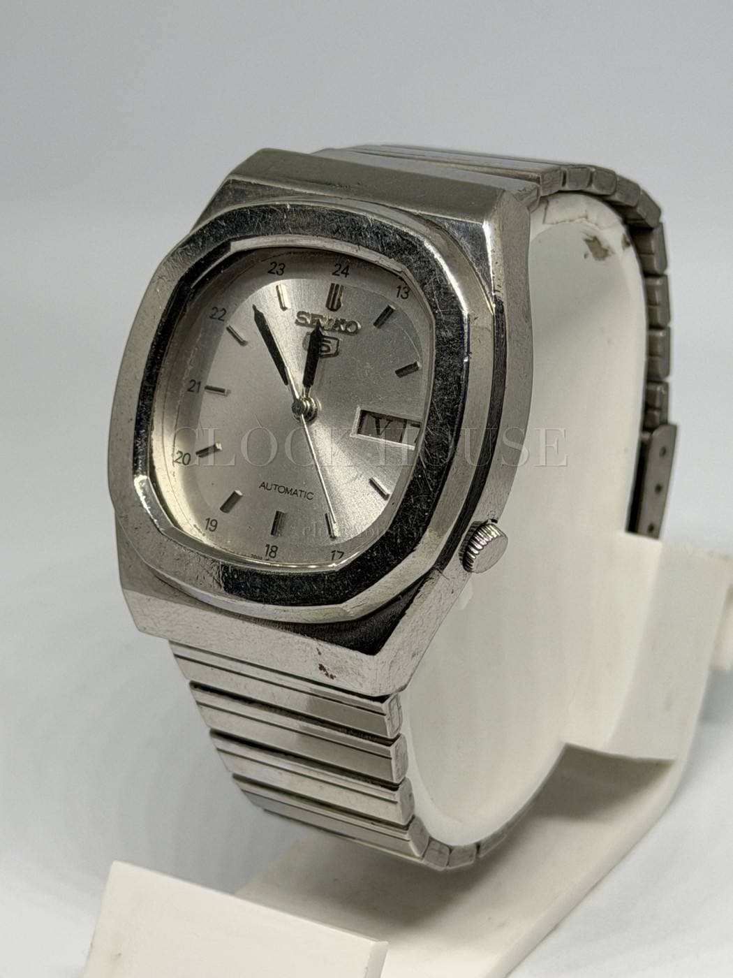 Seiko 5 Silver (TV Dial) vintage Seiko 5 automatic, view 5