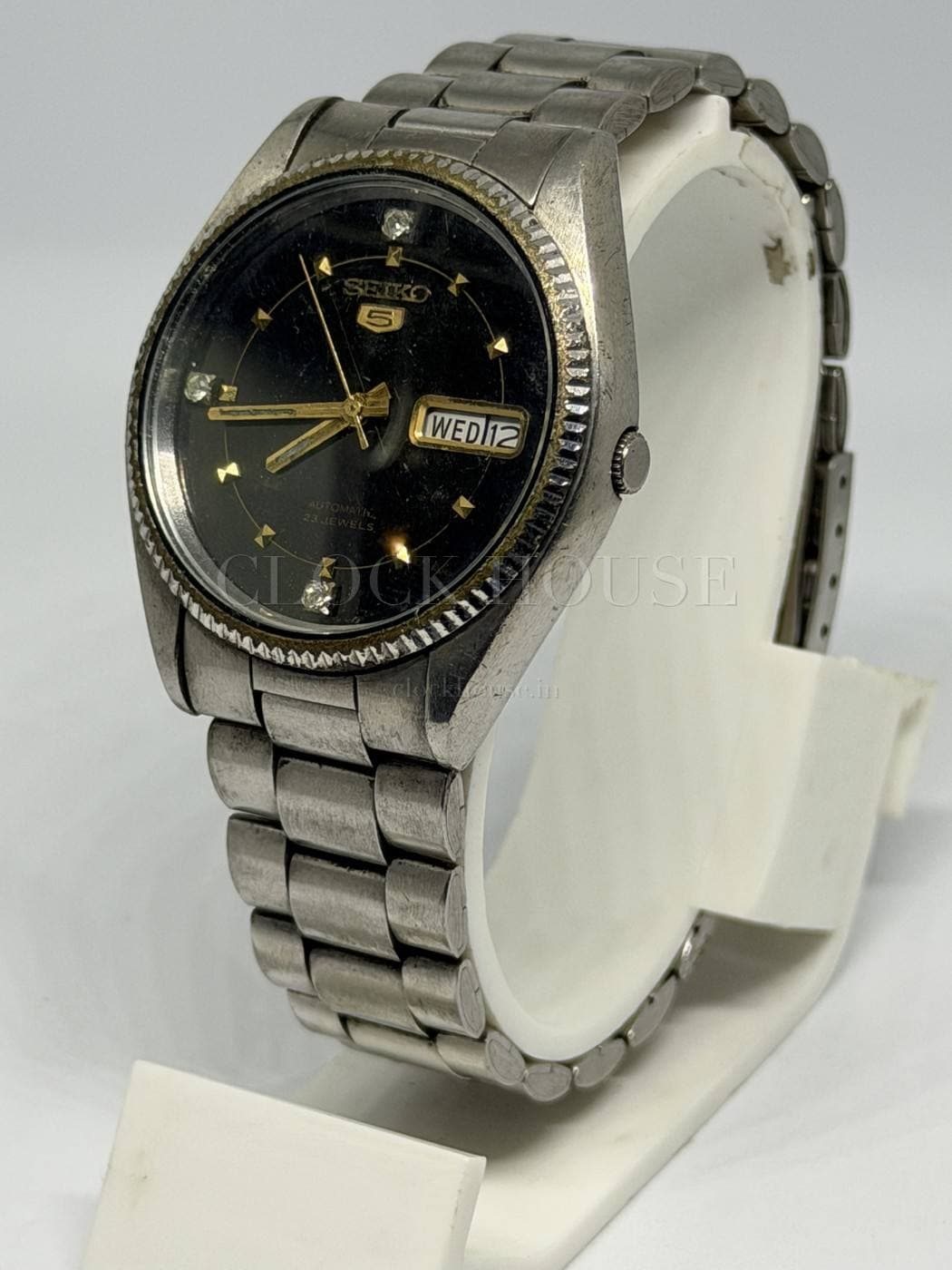Seiko Automatic (Black Dial, Fluted Bezel) vintage Seiko automatic, view 5
