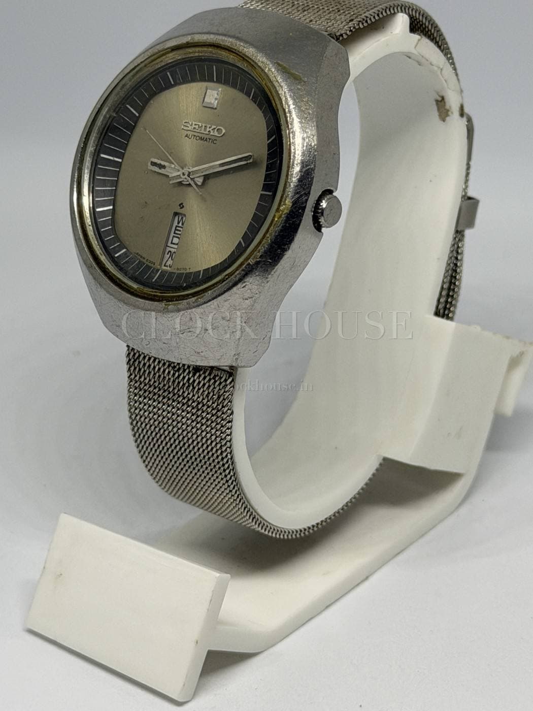 Seiko Automatic (Cream Dial, Mesh) vintage Seiko automatic, view 5