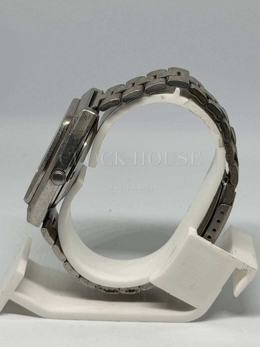 Seiko Automatic (Silver Crosshair Dial) vintage Seiko automatic, view 2