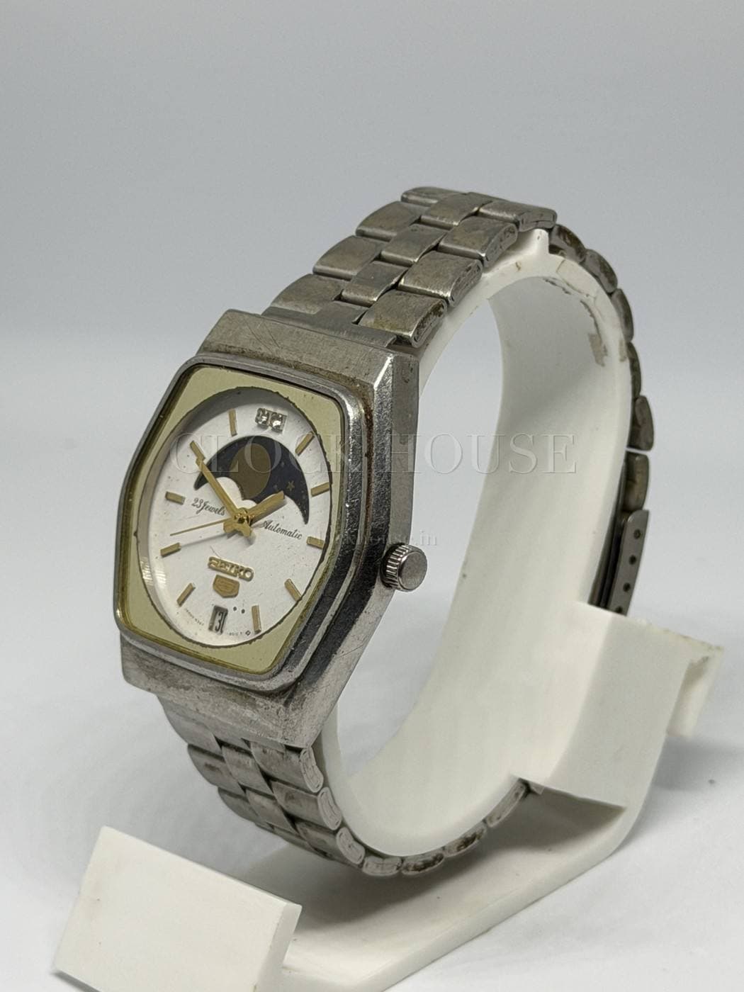 Seiko Automatic (Silver Crosshair Dial) vintage Seiko automatic, view 5