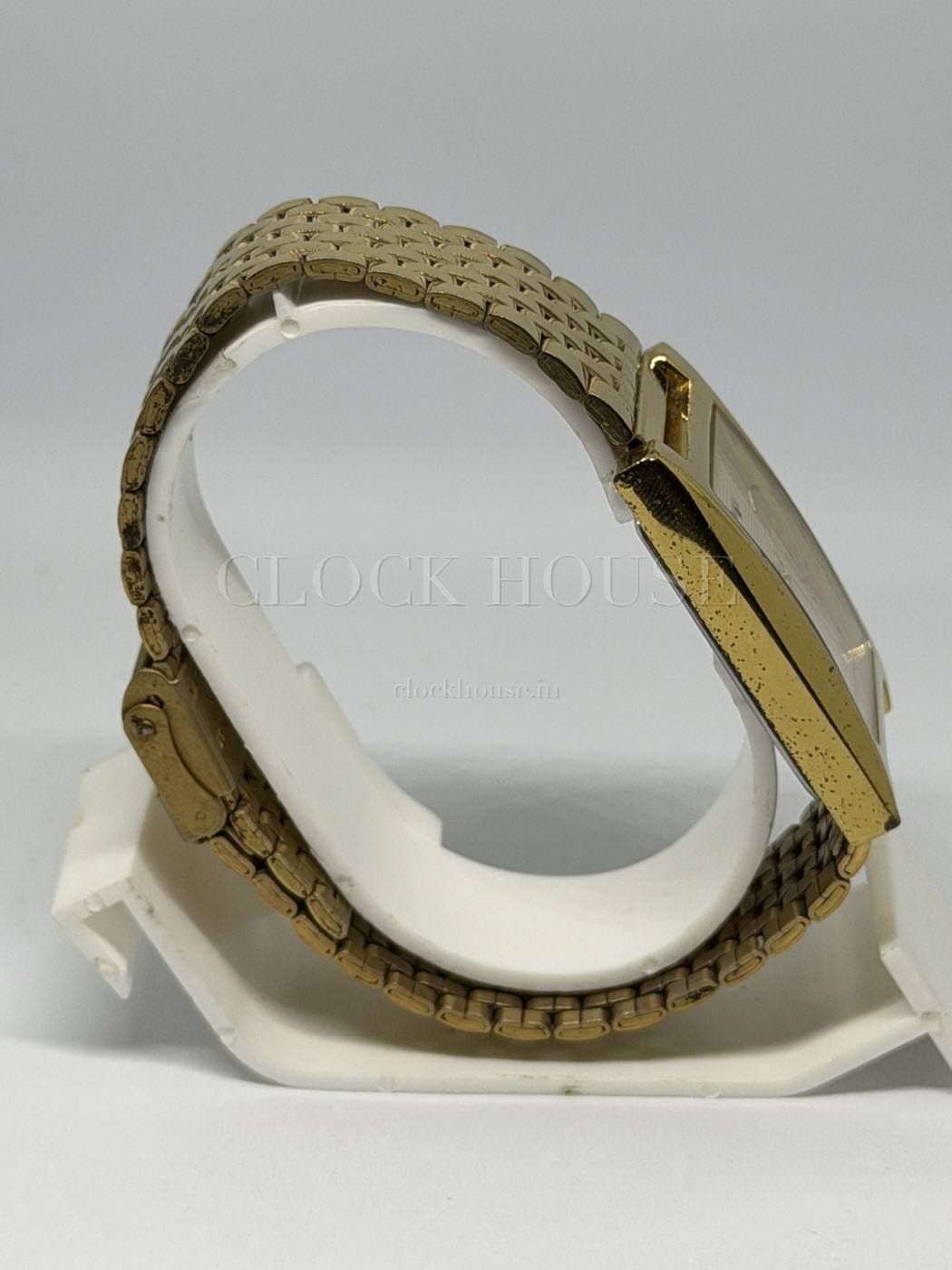 Timex Quartz (Gold Rectangular) pre-owned Timex quartz watch, view 4