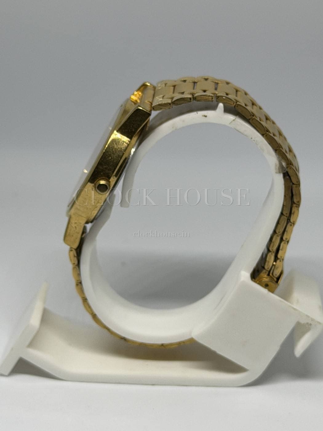 Titan Classique (Gold Dial) pre-owned Titan quartz watch, view 2